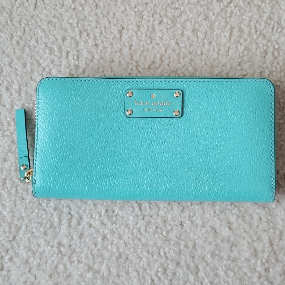 Kate Spade Mint Wallet